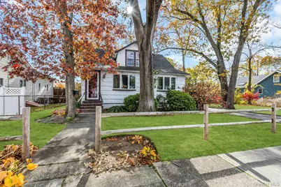 36 Roslyn Street, Islip Terrace, NY 11752 - Photo 1