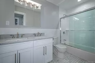 1736 August Rd, North Babylon, NY 11703 - Photo 9