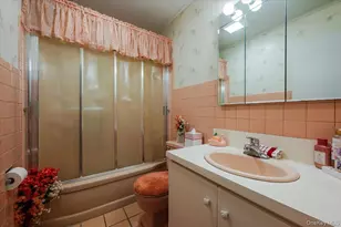 580 Heathcliff Dr, Seaford, NY 11783 - Photo 15