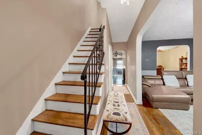 3302 Colden Avenue, Bronx, NY 10469 - Photo 3