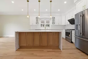 2 Griffin Ln, Syosset, NY 11791 - Photo 7