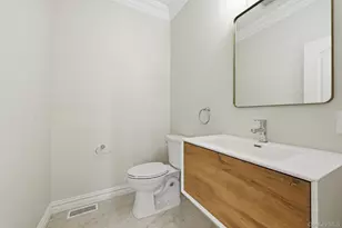 2 Griffin Ln, Syosset, NY 11791 - Photo 13