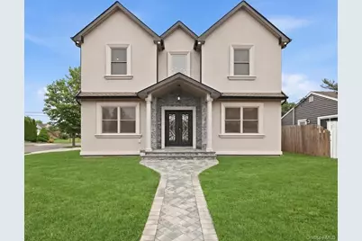 2 Griffin Lane, Syosset, NY 11791 - Photo 1
