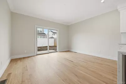 2 Griffin Lane, Syosset, NY 11791 - Photo 9