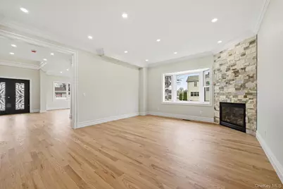 2 Griffin Lane, Syosset, NY 11791 - Photo 11