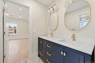 2 Griffin Ln, Syosset, NY 11791 - Photo 27