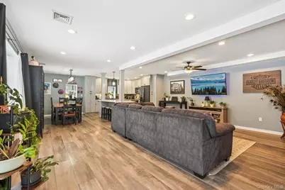 184 Quaker Street, Wallkill, NY 12589 - Photo 3