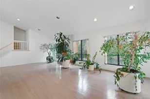 147 Darters Ln, Manhasset, NY 11030 - Photo 3