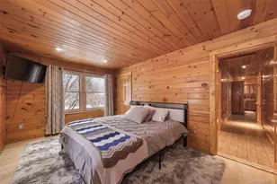 445 N Quaker Ln, Hyde Park, NY 12538 - Photo 17