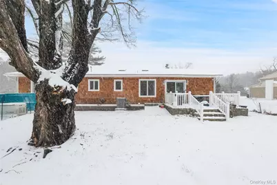 445 N Quaker Lane, Hyde Park, NY 12538 - Photo 31