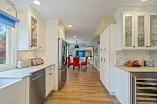 69 Lauren Ave, Dix Hills, NY 11746 - Photo 11