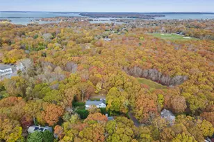 33 Whalers Dr, Sag Harbor, NY 11963 - Photo 41