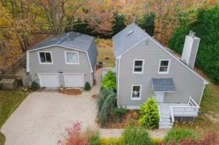 33 Whalers Dr, Sag Harbor, NY 11963 - Photo 3