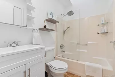 33 Whalers Drive, Sag Harbor, NY 11963 - Photo 21