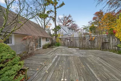 126 Mountaindale Road, Yonkers, NY 10710 - Photo 31