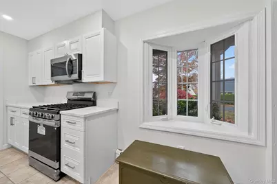 126 Mountaindale Road, Yonkers, NY 10710 - Photo 19