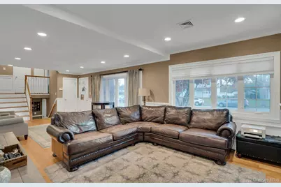 22 Schuyler Drive, Commack, NY 11725 - Photo 15