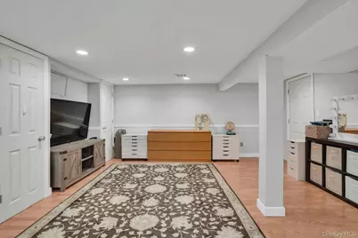 22 Schuyler Drive, Commack, NY 11725 - Photo 33