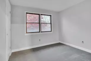 22 Schuyler Dr, Commack, NY 11725 - Photo 35