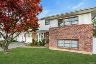 22 Schuyler Dr, Commack, NY 11725 - Photo 3