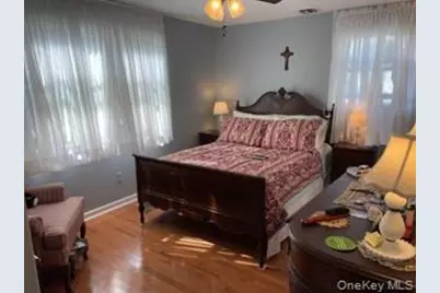 77 Universe Drive, Levittown, NY 11756 - Photo 7