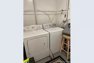 77 Universe Drive, Levittown, NY 11756 - Photo 17