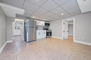 63 Cedar Ave, Farmingdale, NY 11735 - Photo 15