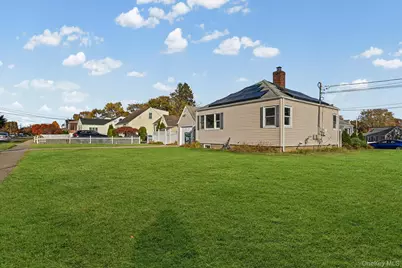 63 Cedar Avenue, Farmingdale, NY 11735 - Photo 3