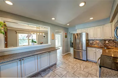 1 Freedom Court, Babylon, NY 11702 - Photo 9