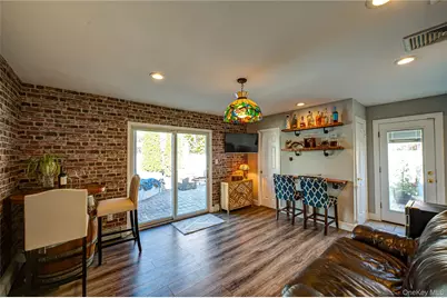 1 Freedom Court, Babylon, NY 11702 - Photo 11