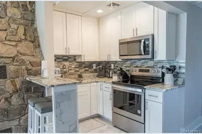 26 Galloway Road #2, Warwick, NY 10990 - Photo 3