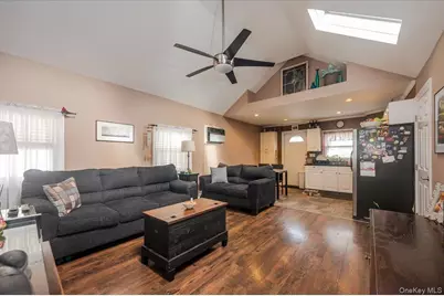 20 Magnolia Place #20, Bronx, NY 10465 - Photo 3