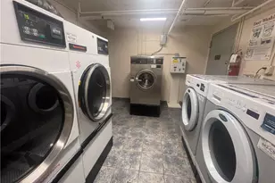 150 Glenwood Ave, Yonkers, NY 10703 - Photo 13