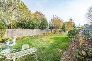 178 S Bayview Ave, Amityville, NY 11701 - Photo 29