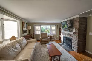 178 S Bayview Ave, Amityville, NY 11701 - Photo 13