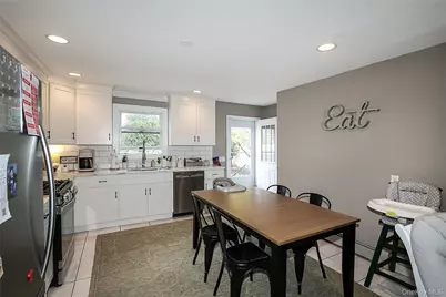 83 Lexington Avenue, Westbury, NY 11590 - Photo 9