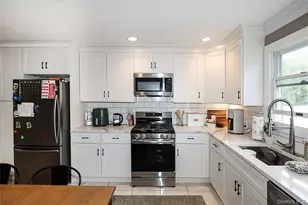 83 Lexington Ave, Westbury, NY 11590 - Photo 11