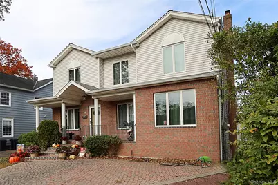 83 Lexington Avenue, Westbury, NY 11590 - Photo 3