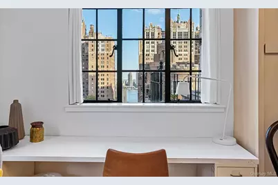 304 E 41st Street #1503A, New York, NY 10017 - Photo 7