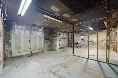 1 Glenwood Avenue, New Rochelle, NY 10801 - Photo 25