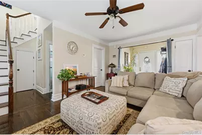 42 Homecrest Court, Oceanside, NY 11572 - Photo 5