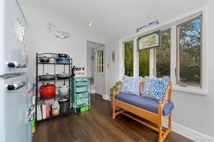 42 Homecrest Ct, Oceanside, NY 11572 - Photo 11