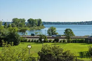 17-85 215th St, Bayside, NY 11360 - Photo 27