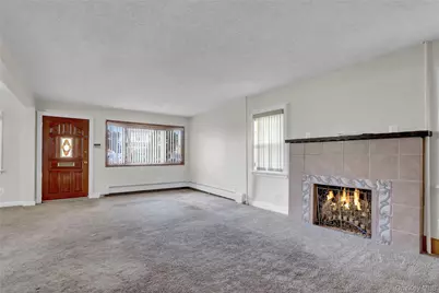 60 Parsons Drive, Hempstead, NY 11550 - Photo 5