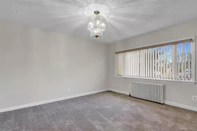 60 Parsons Drive, Hempstead, NY 11550 - Photo 7