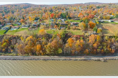 39 Susan Drive, Balmville, NY 12550 - Photo 9