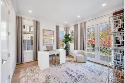 207 Mill Spring Road, Manhasset, NY 11030 - Photo 15