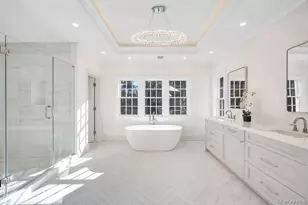 207 Mill Spring Rd, Manhasset, NY 11030 - Photo 23