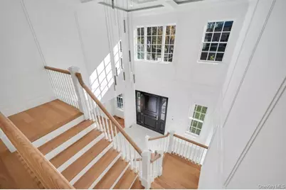 207 Mill Spring Road, Manhasset, NY 11030 - Photo 19