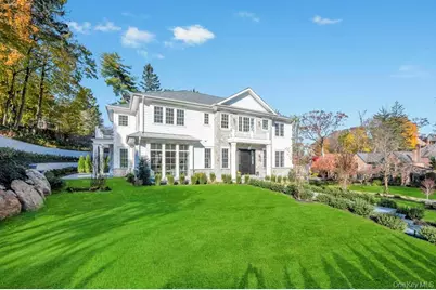 207 Mill Spring Road, Manhasset, NY 11030 - Photo 1